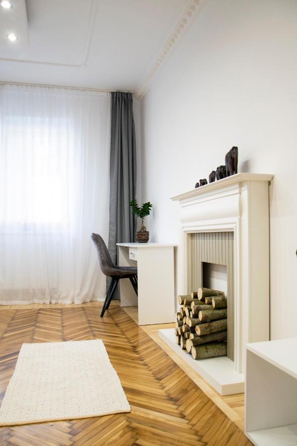 Season One Apartman Szegedin Exterior foto